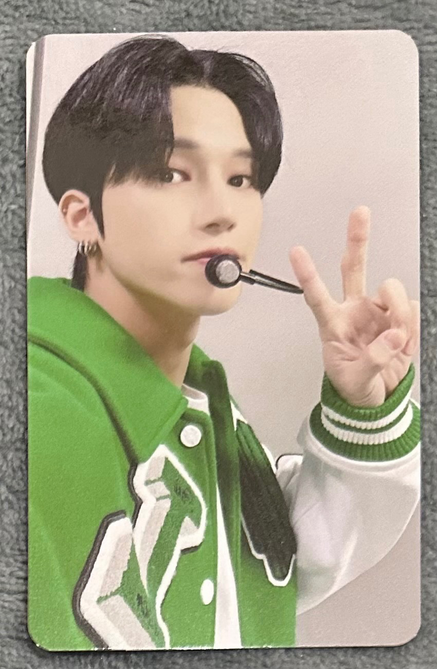 B3-早期綠色棒球外套特典