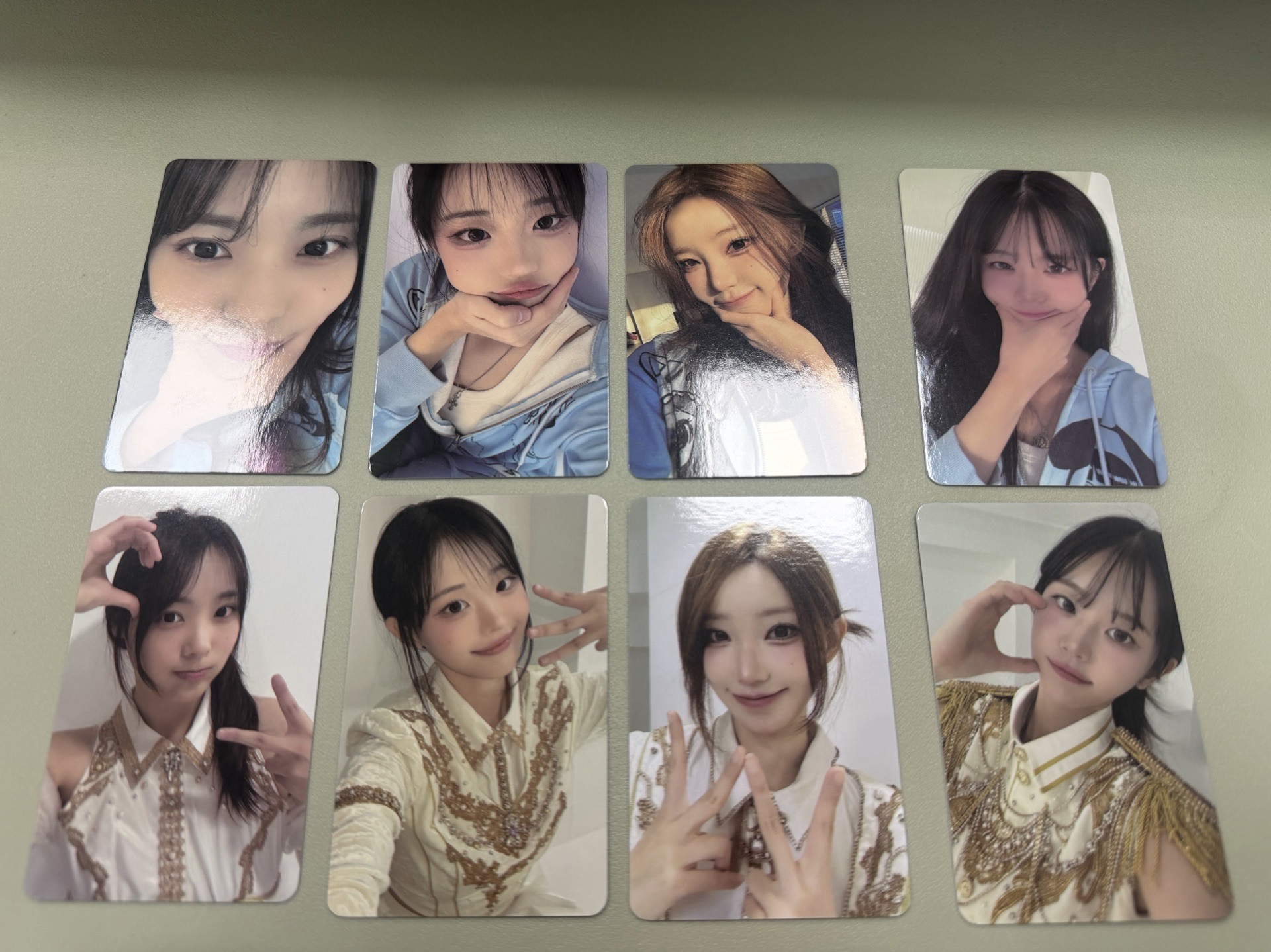 2/15 QWER一巡入場卡與VIP卡