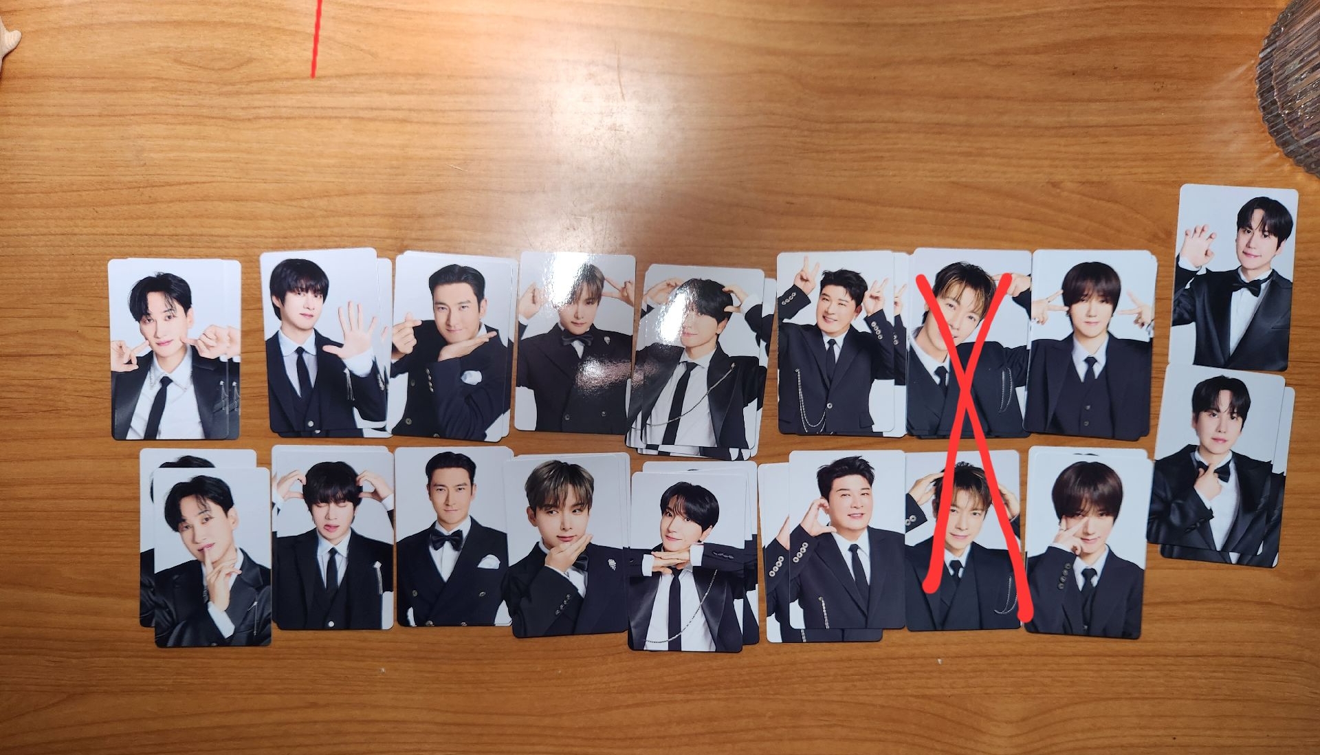 ELF球衣吊飾+日周滿額小卡