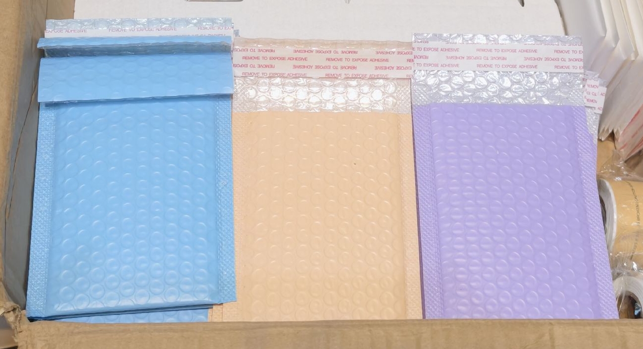 氣泡袋(顏色隨機)11×15cm