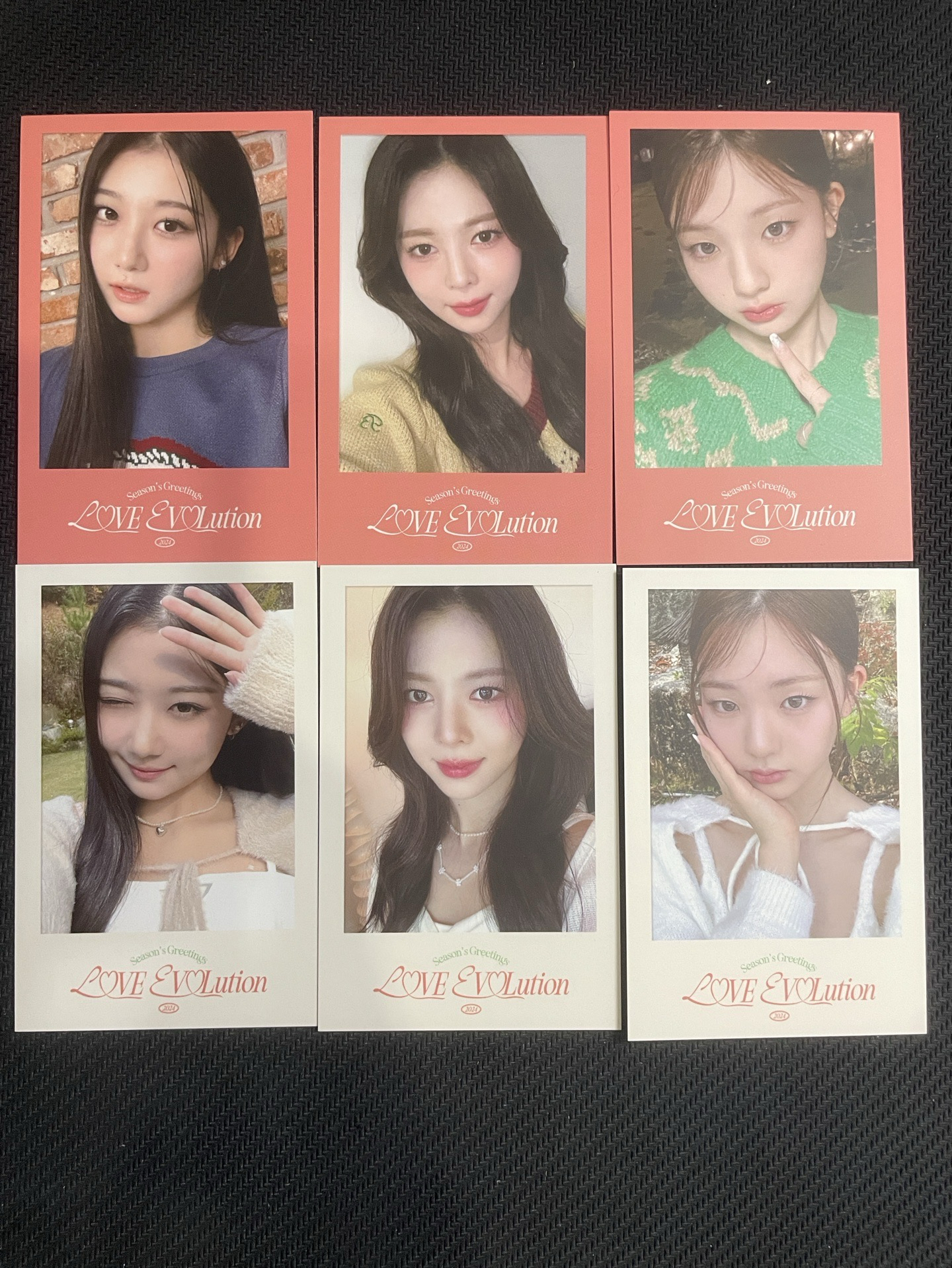 tripleS 2024年年曆 固配拍立得