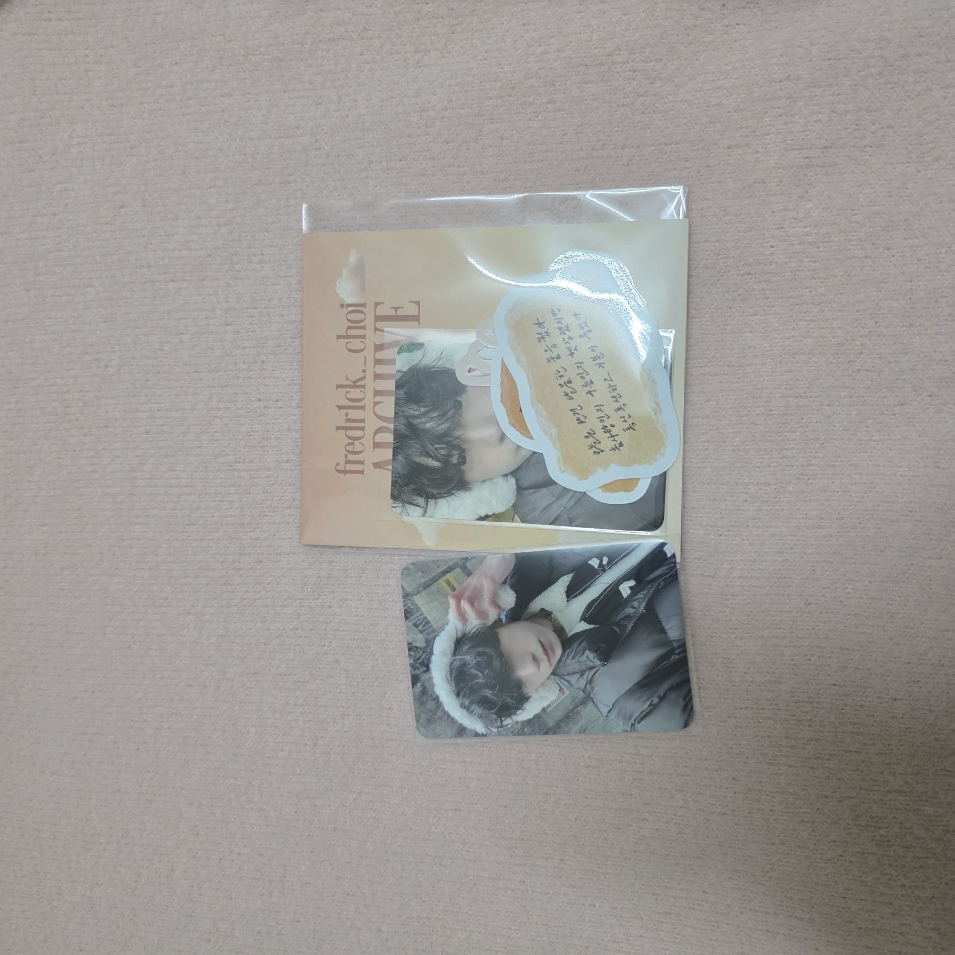 📌已保留 崔立于 攝影展周邊線上滿額卡+貼紙組