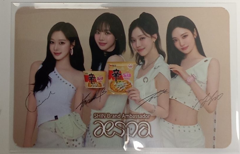 帕 辛拉麵代言卡