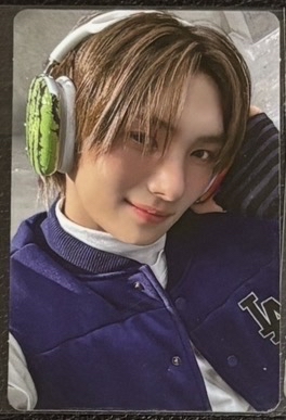 Play Hard wvs 簽售卡