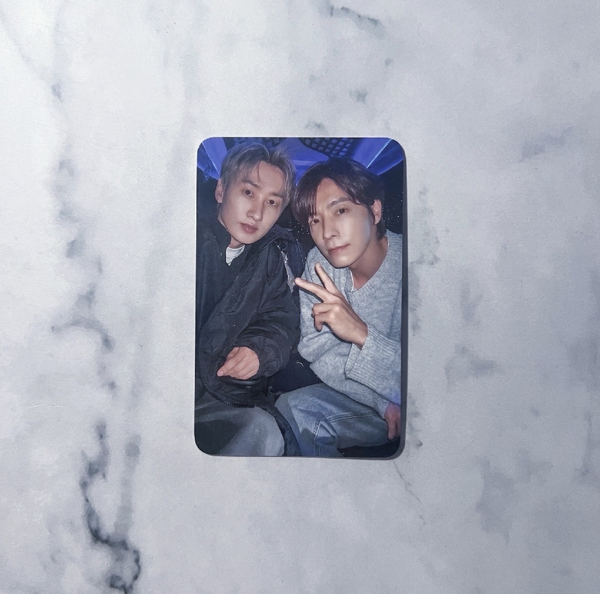 10（有明顯廠損刮痕）