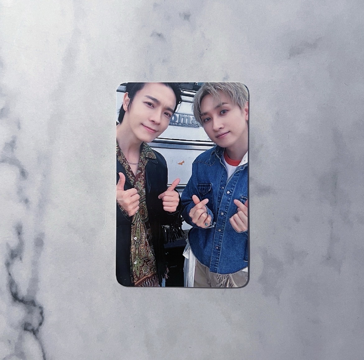 12（有明顯廠損刮痕）