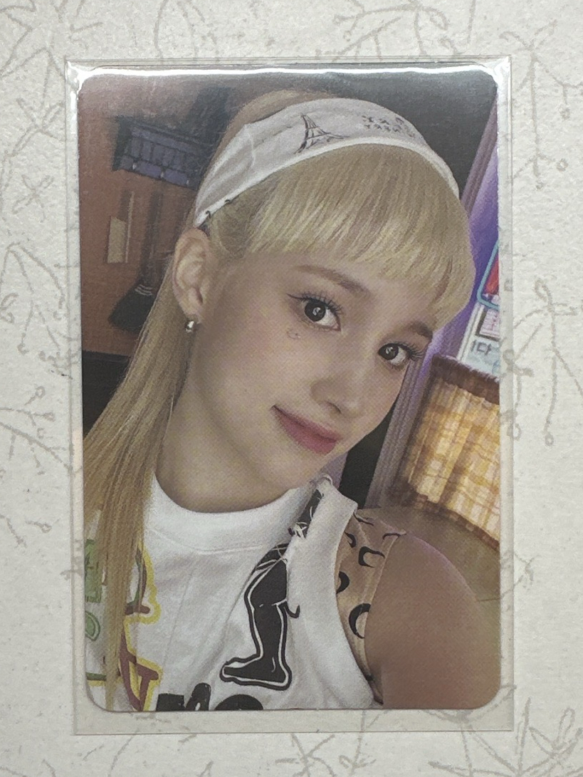 金髮髮帶高馬尾