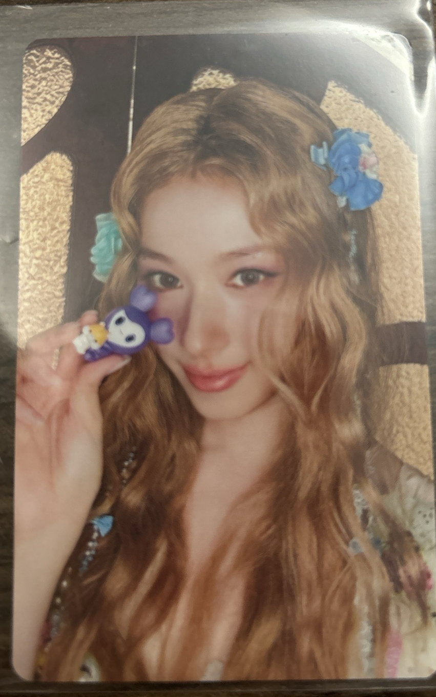 MISAMO 試聽派對入場特典