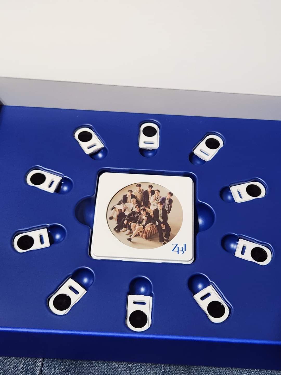 Zerobaseone 會員禮