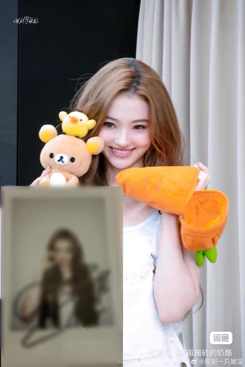 Ella 未公開拍立得