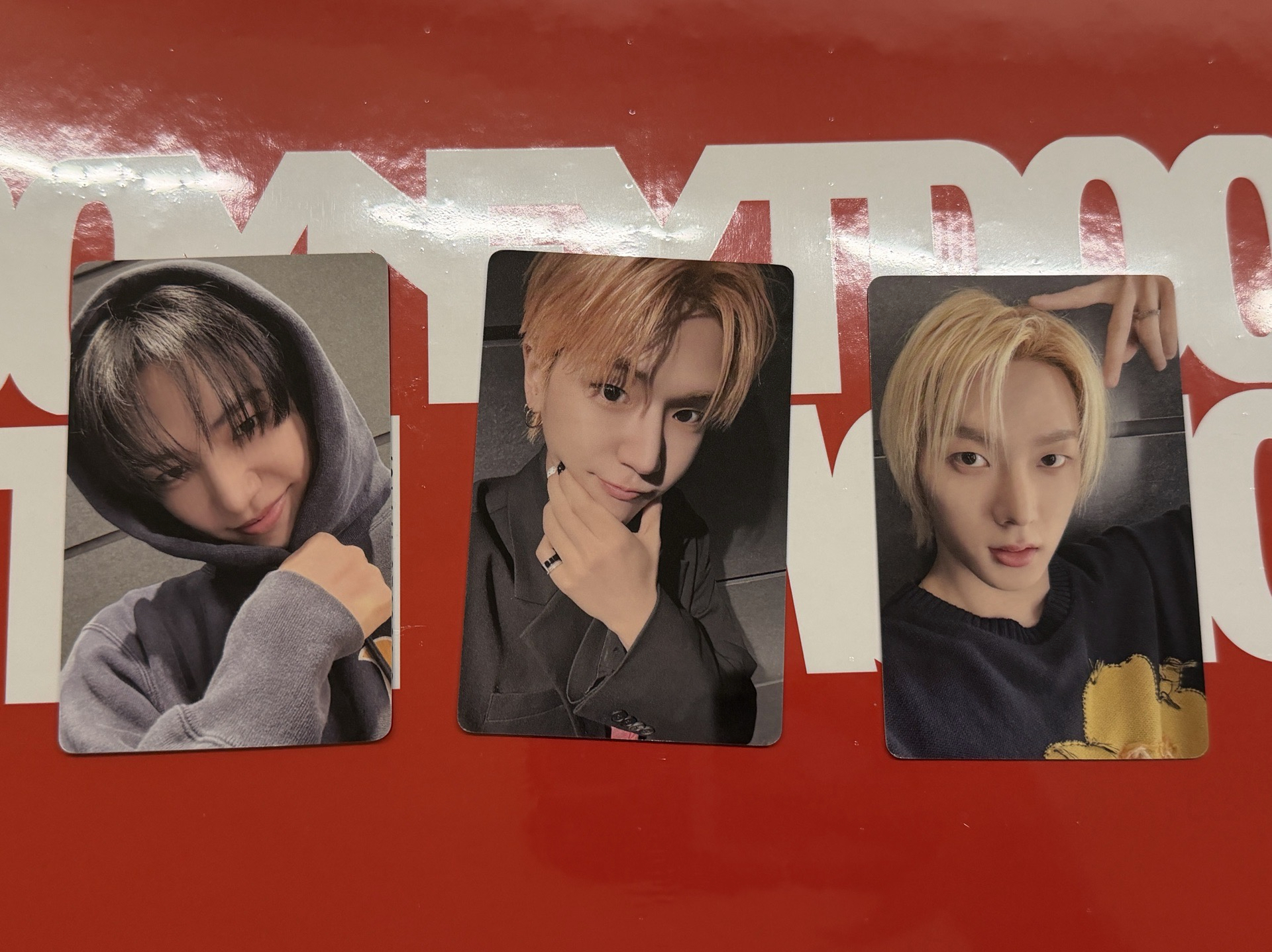 BND the action未拆專 yzy簽售卡