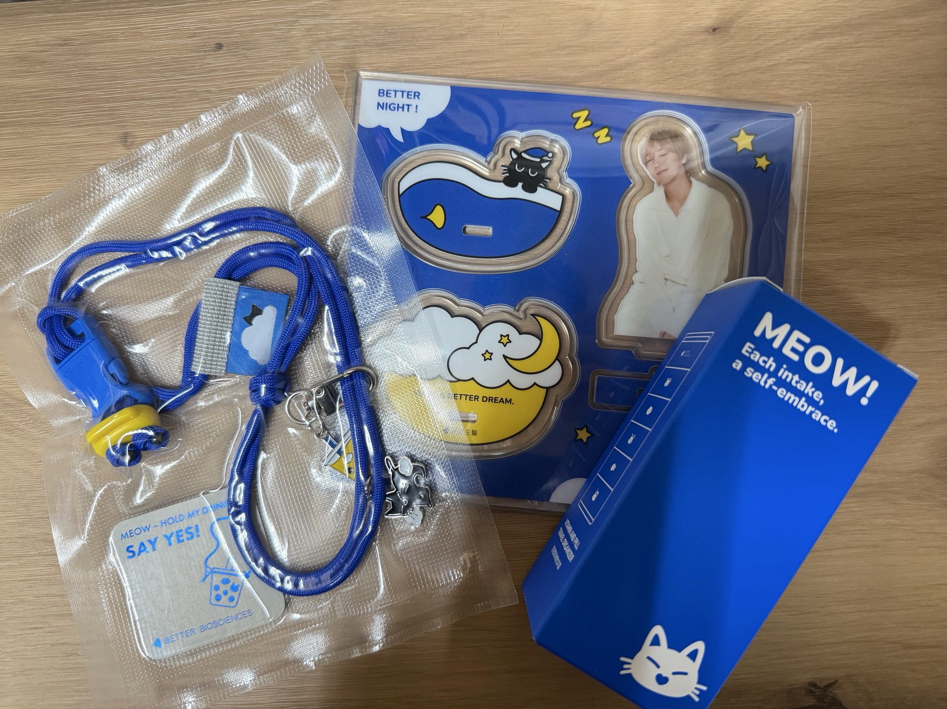 好好生醫 珍奶雲喵飲料提繩+藝聲搖搖立牌+喵喵五日轉轉藥盒