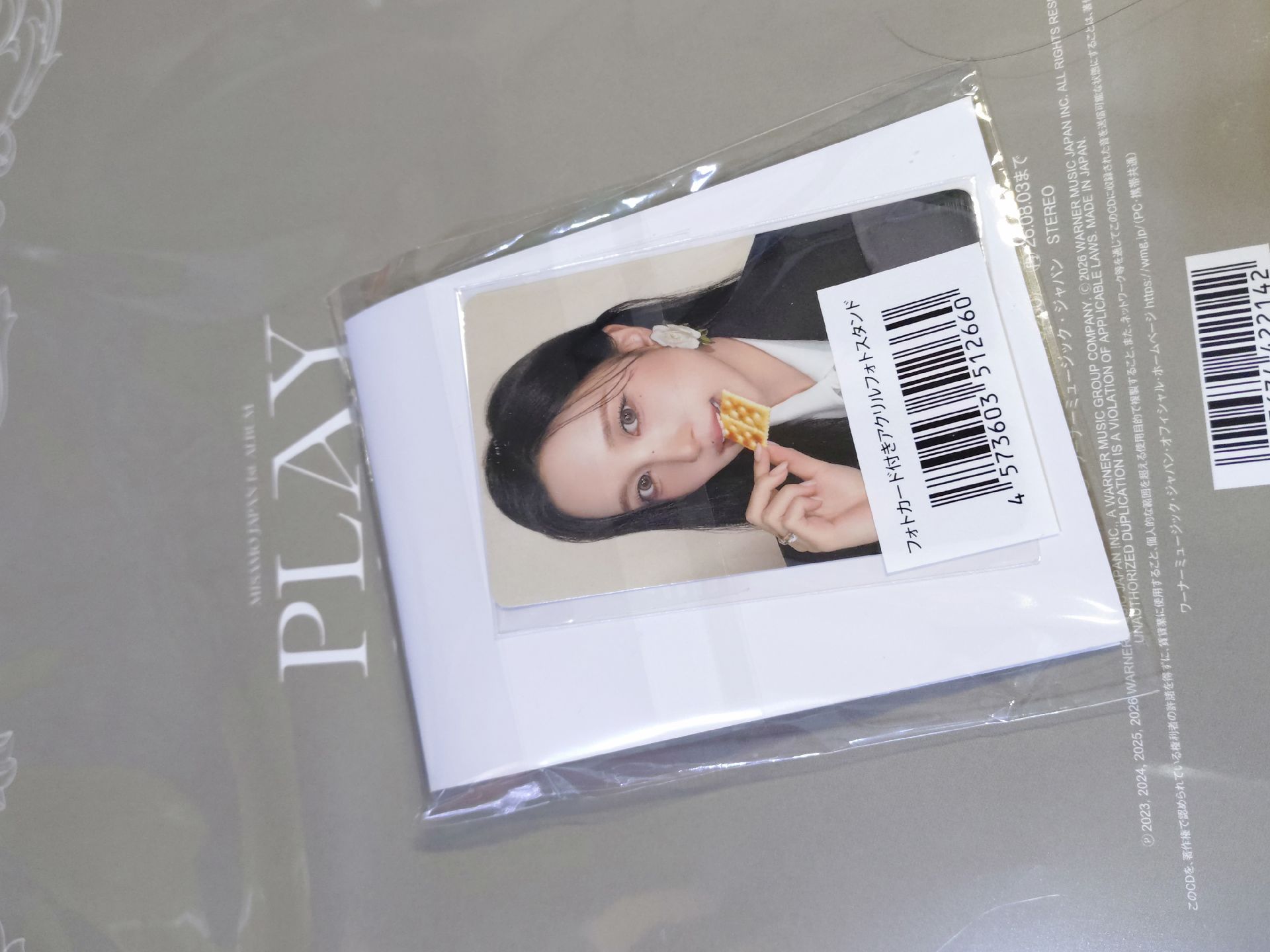 A.MINA 『PLAY』特典