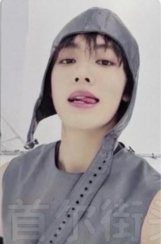 迷一 yzy 3.0鹽鹽簽售卡 