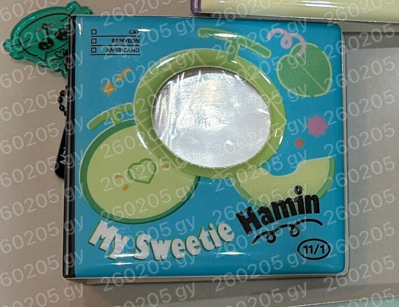 河玟 生日禮卡冊&吊飾