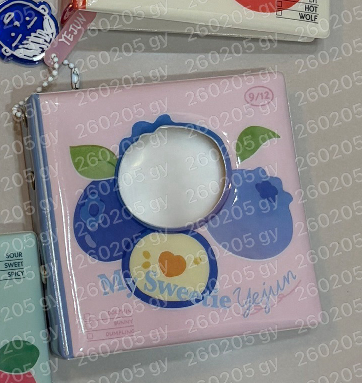 藝俊 生日禮卡冊&吊飾