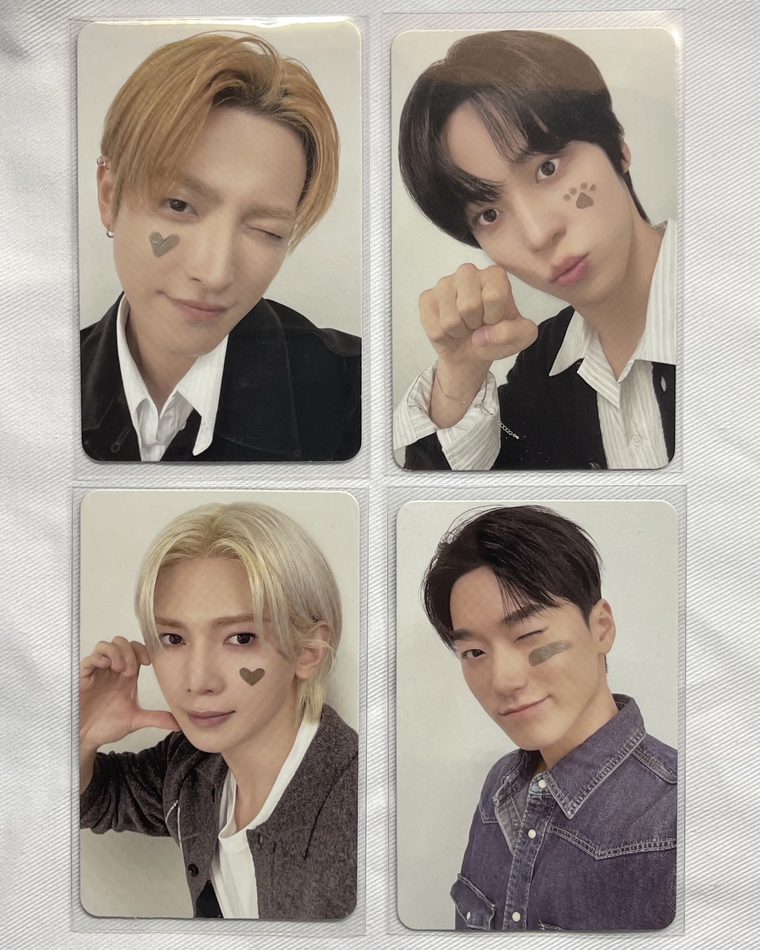 BRMUD ATEEZ小卡+貼紙（不拆）