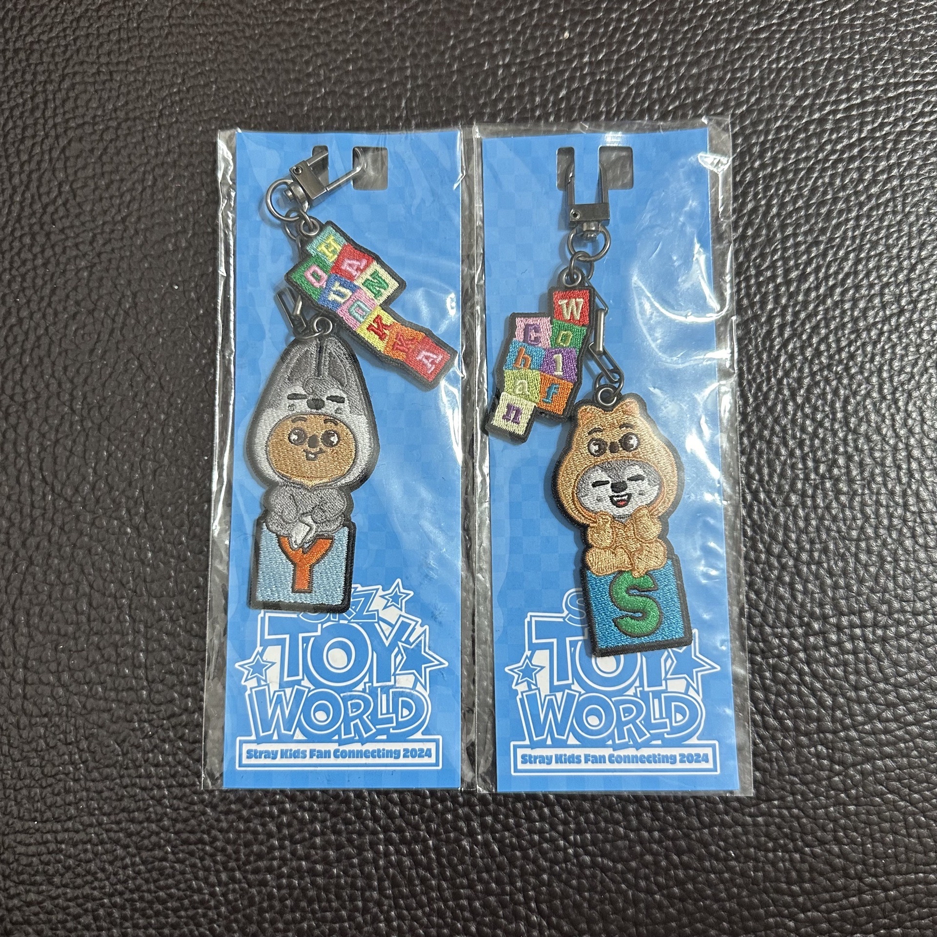 SKZOO 燦狼、闊卡玩具世界鑰匙圈吊飾 