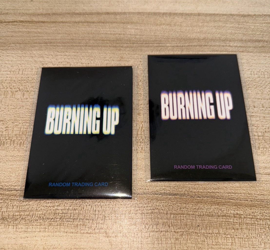 BURNING UP 未拆卡包A+B