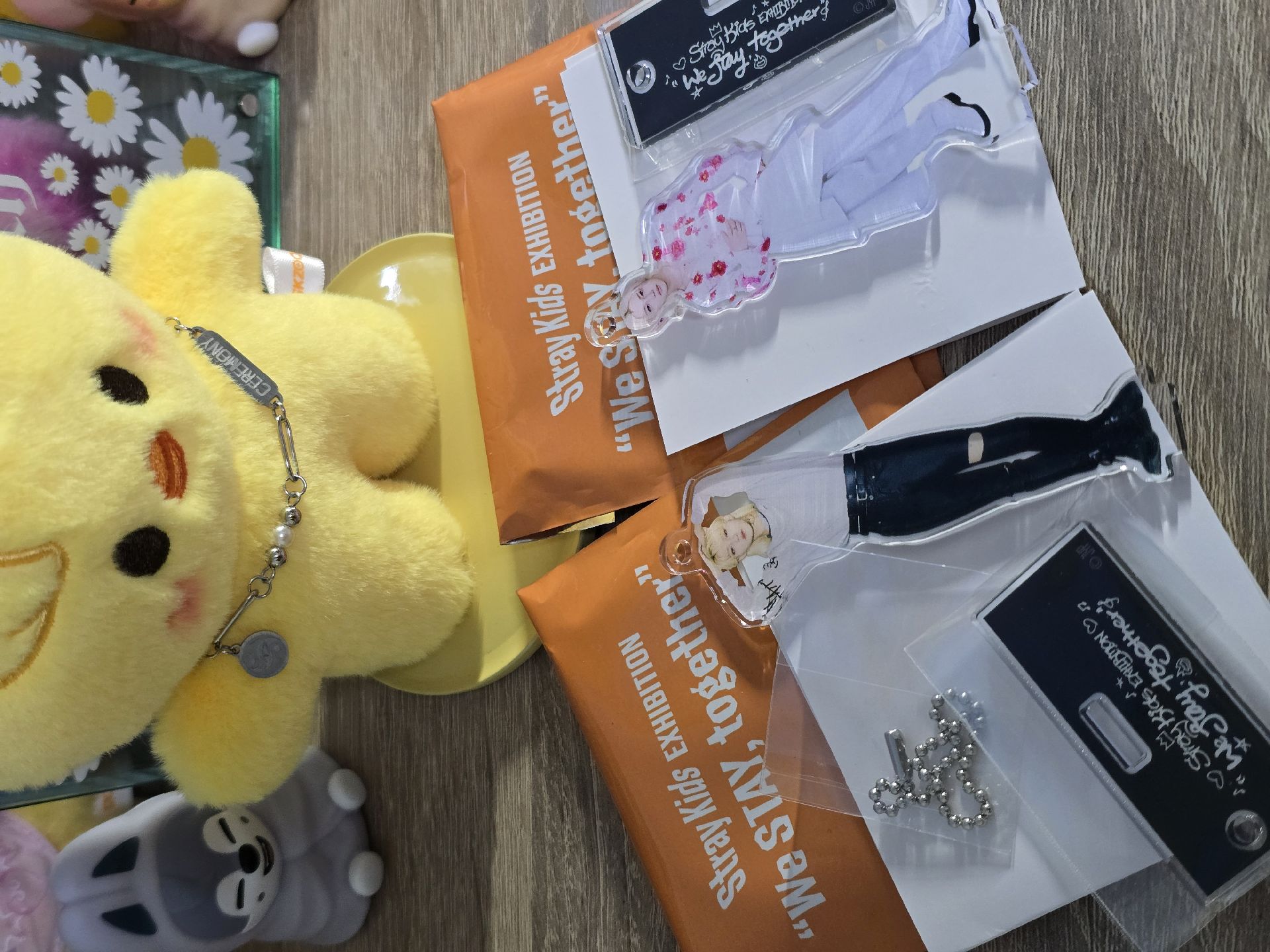 瀏海菲 玫瑰菲 立牌小吊飾