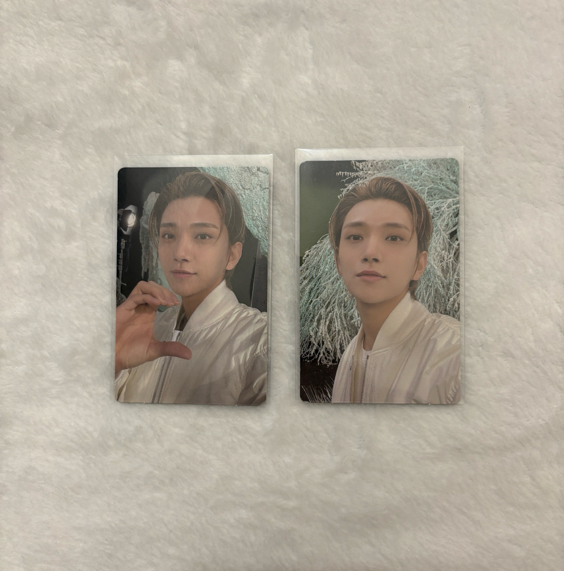 洪知秀正規四後續專卡兩張