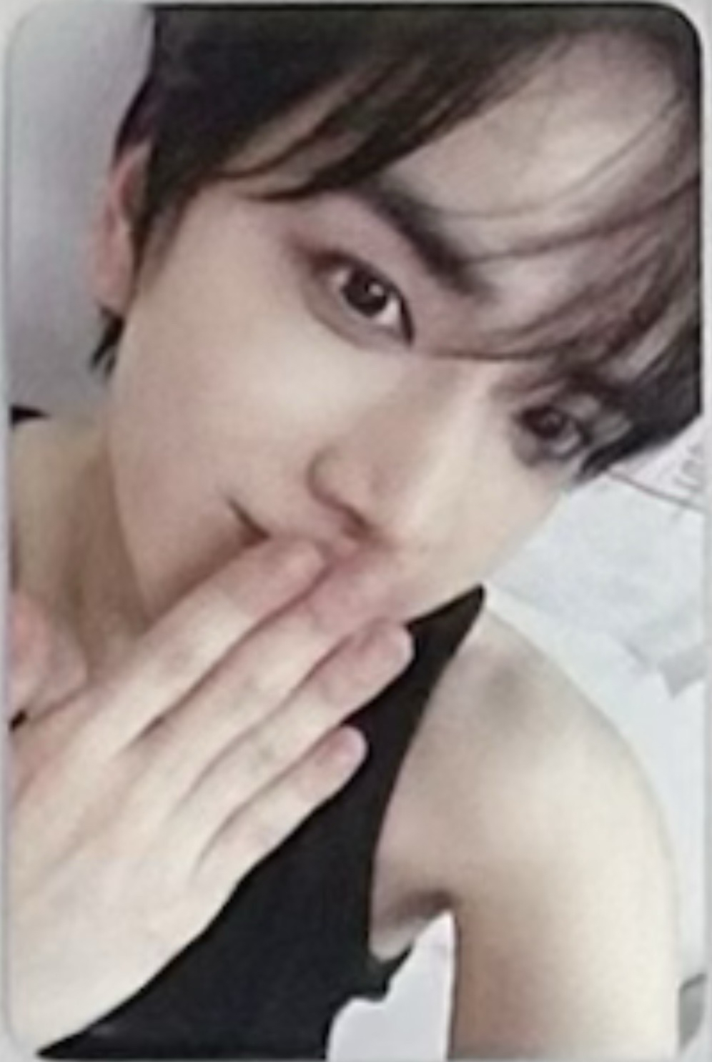 TRIGGER (導火線) wm 特典卡 捂嘴笑