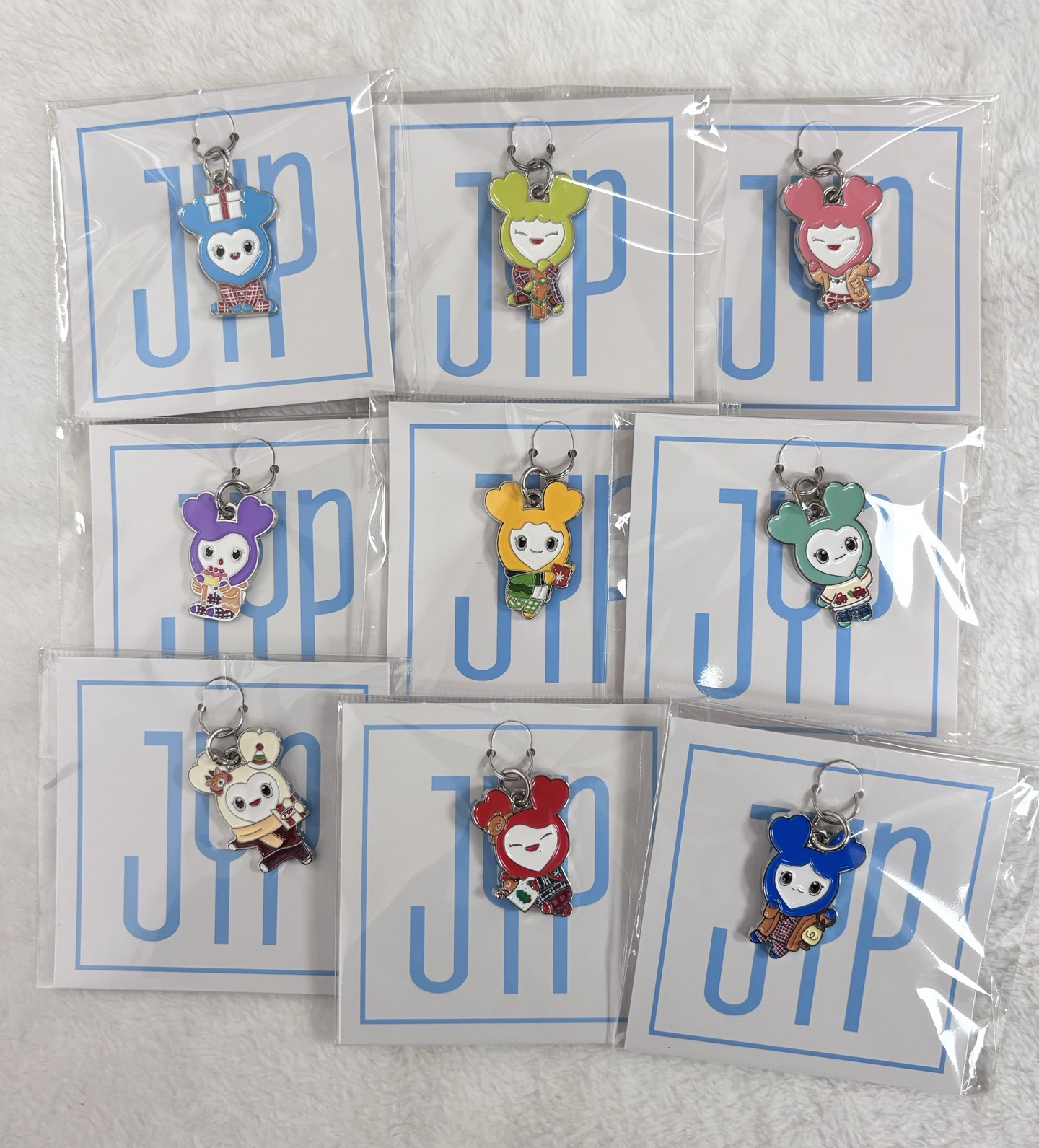 現貨 TWICE 冬日鑰匙圈掛飾