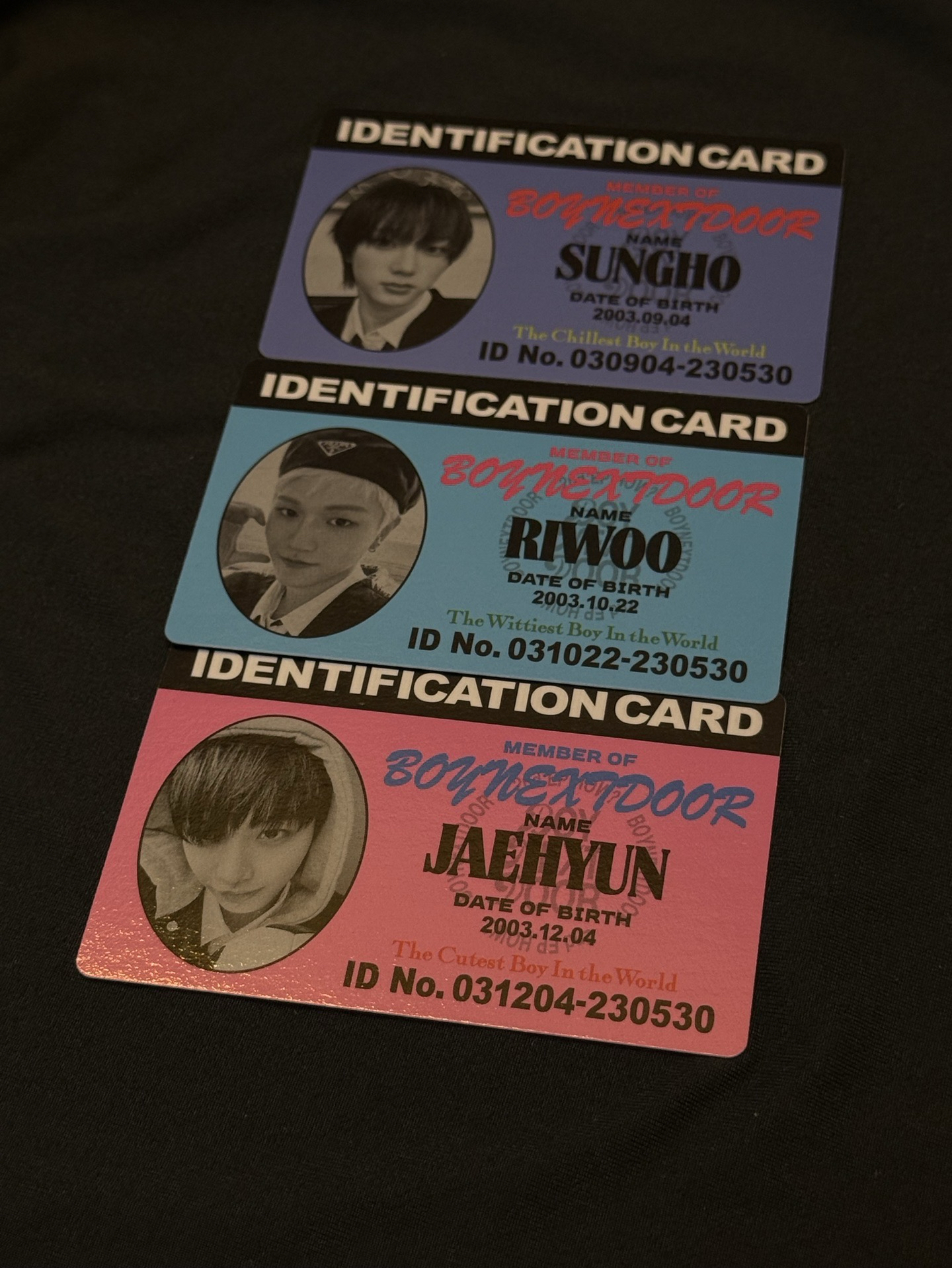 How!,The action 電子專固卡