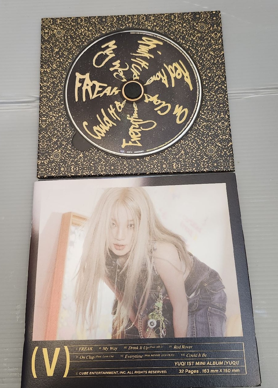 i-dle YUQI sole 空專