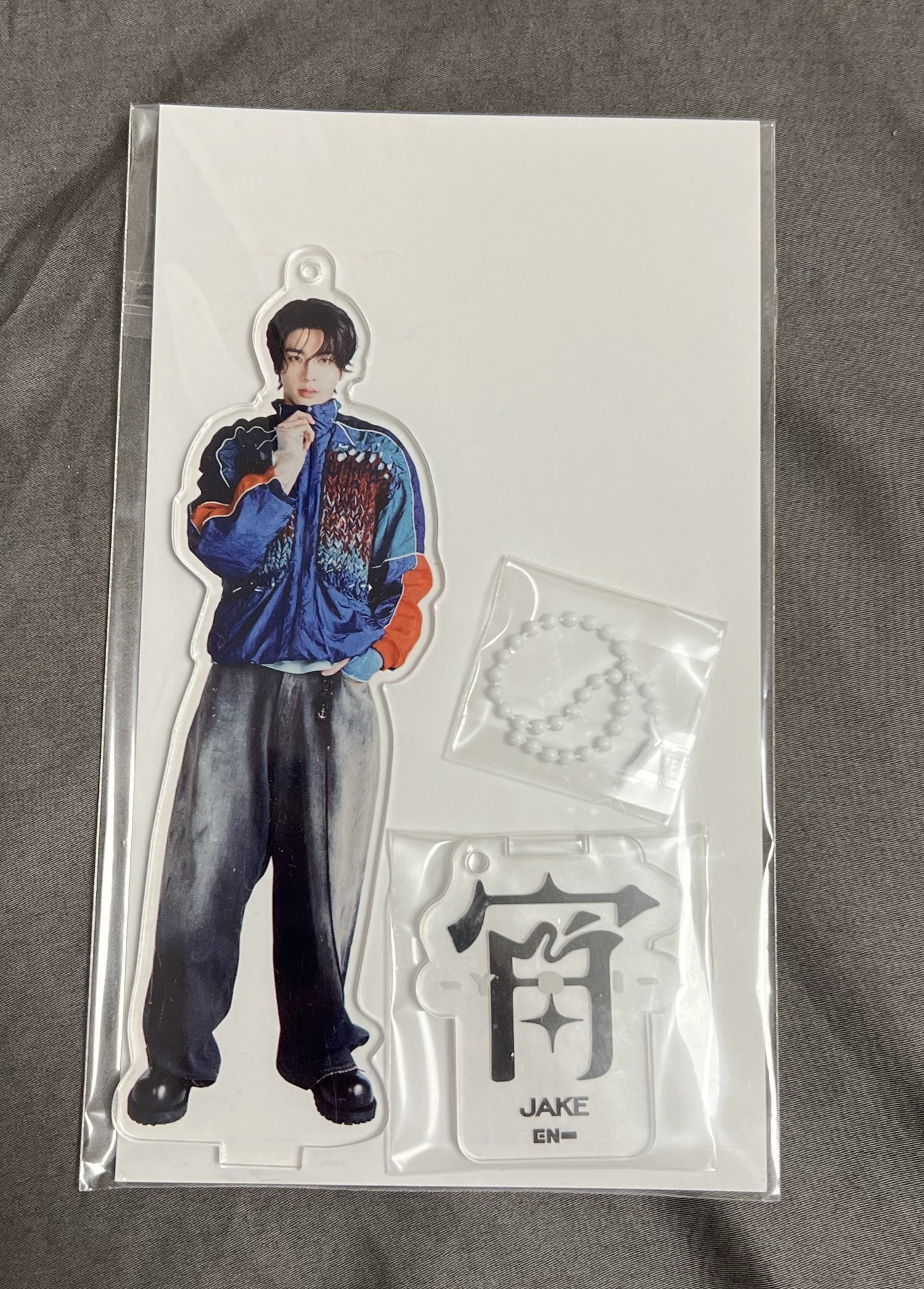 宵YOI 載倫立牌吊飾