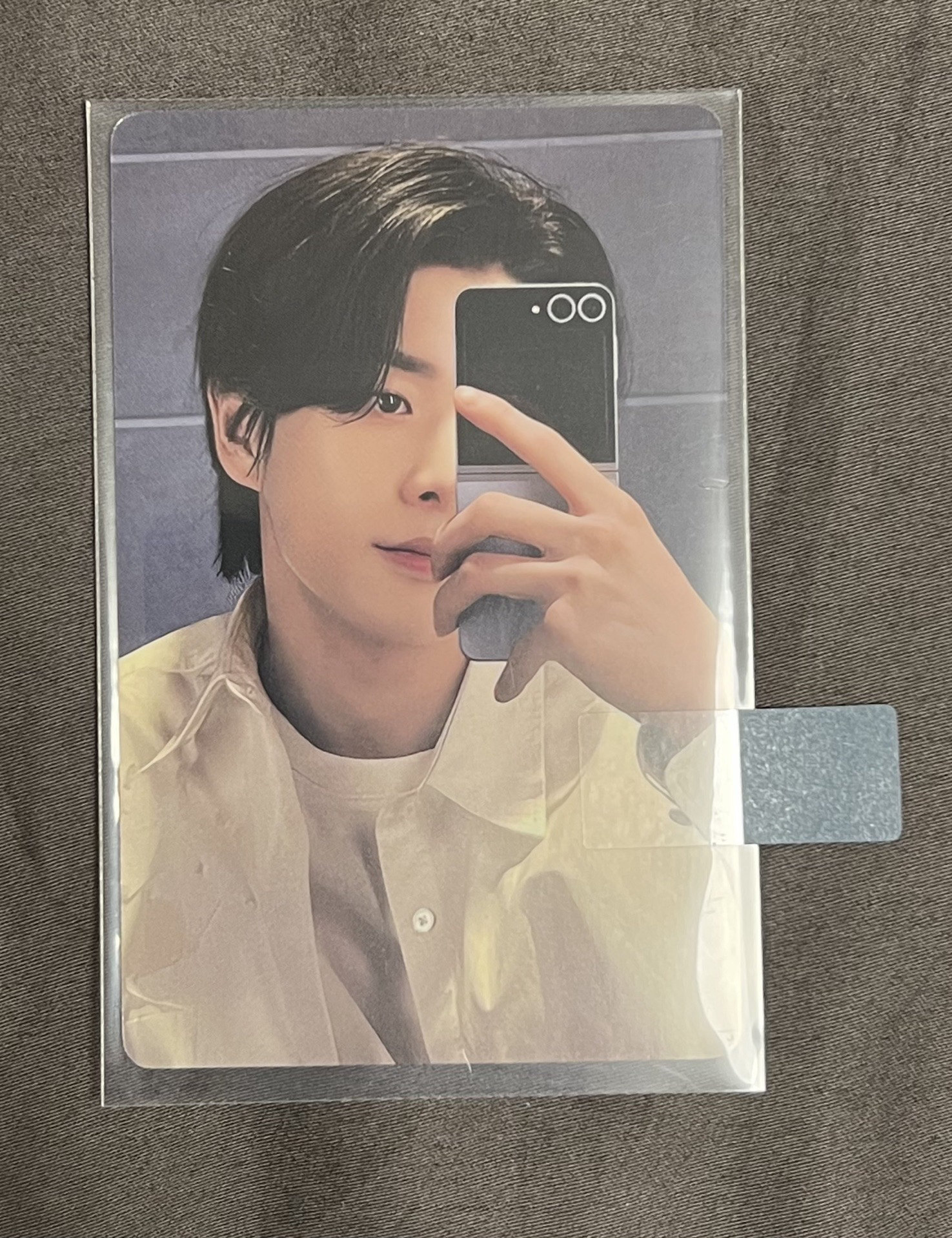 中文卡背 對鏡自拍倫