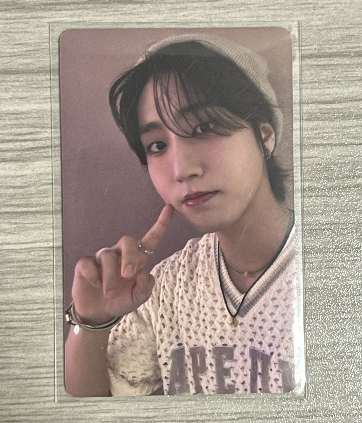 捕捉到一隻自己戳臉的闊卡