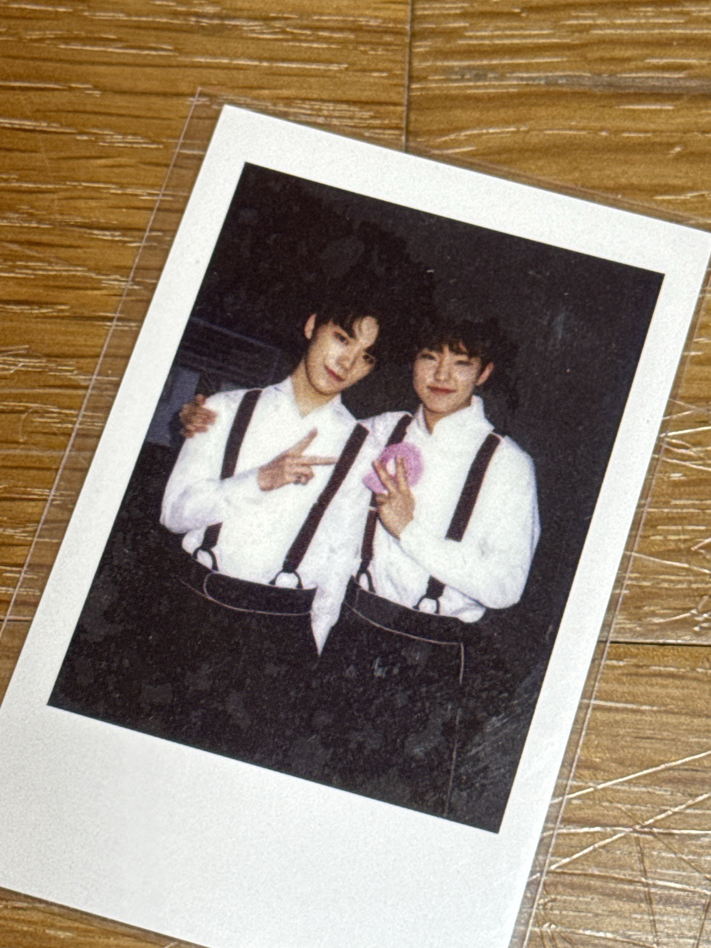 吊帶褲的吊帶很閃亮