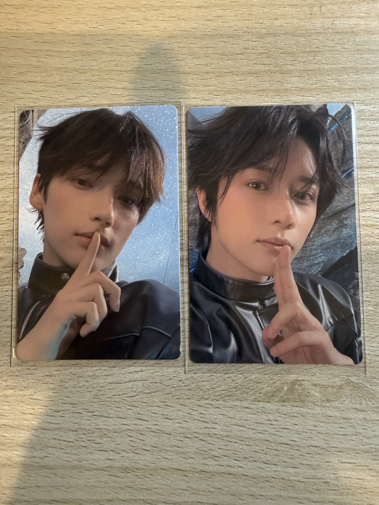 杋圭專卡（右）