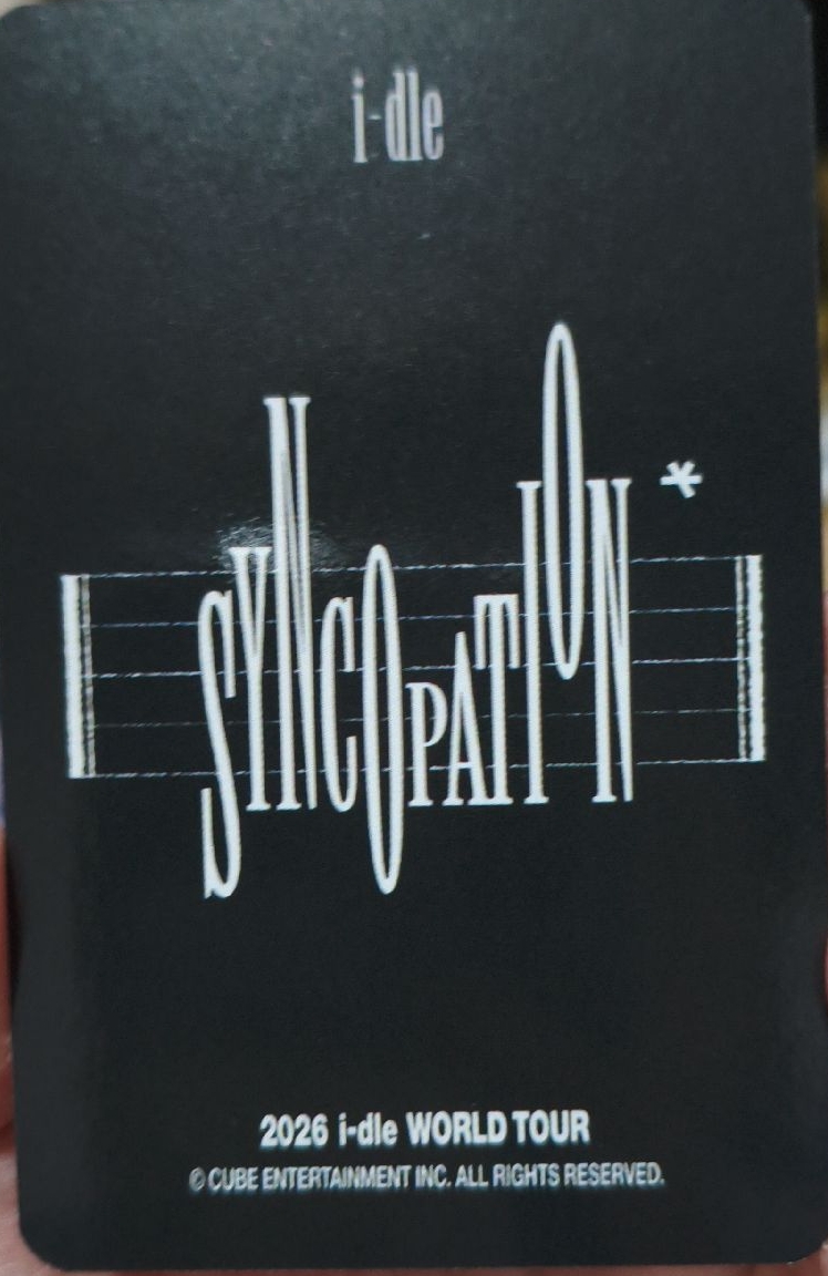 隨機卡蝴蝶結麵