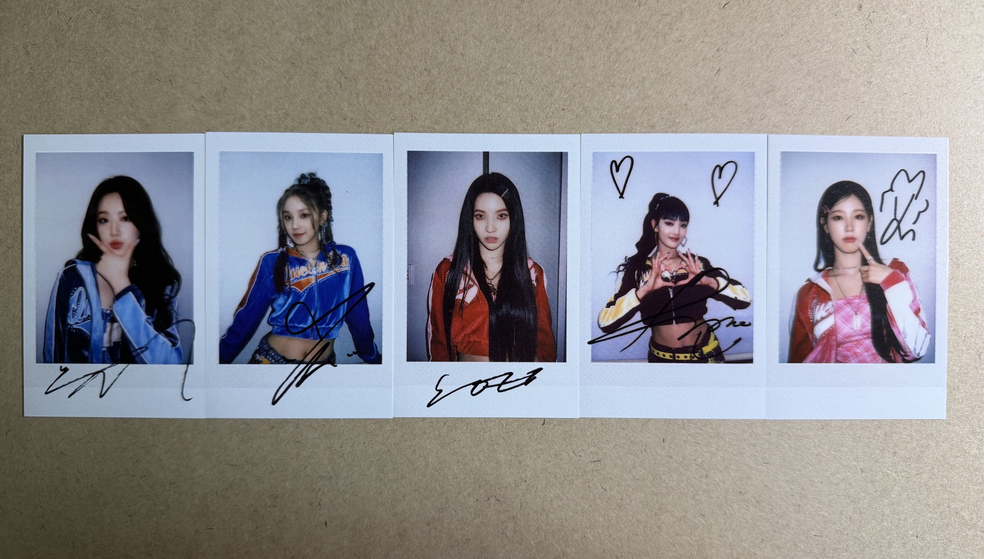 現貨當日出貨/I-DLE I feel tou隱藏拍立得