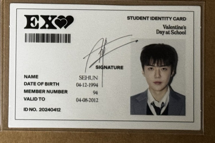 世勳年曆證件照卡