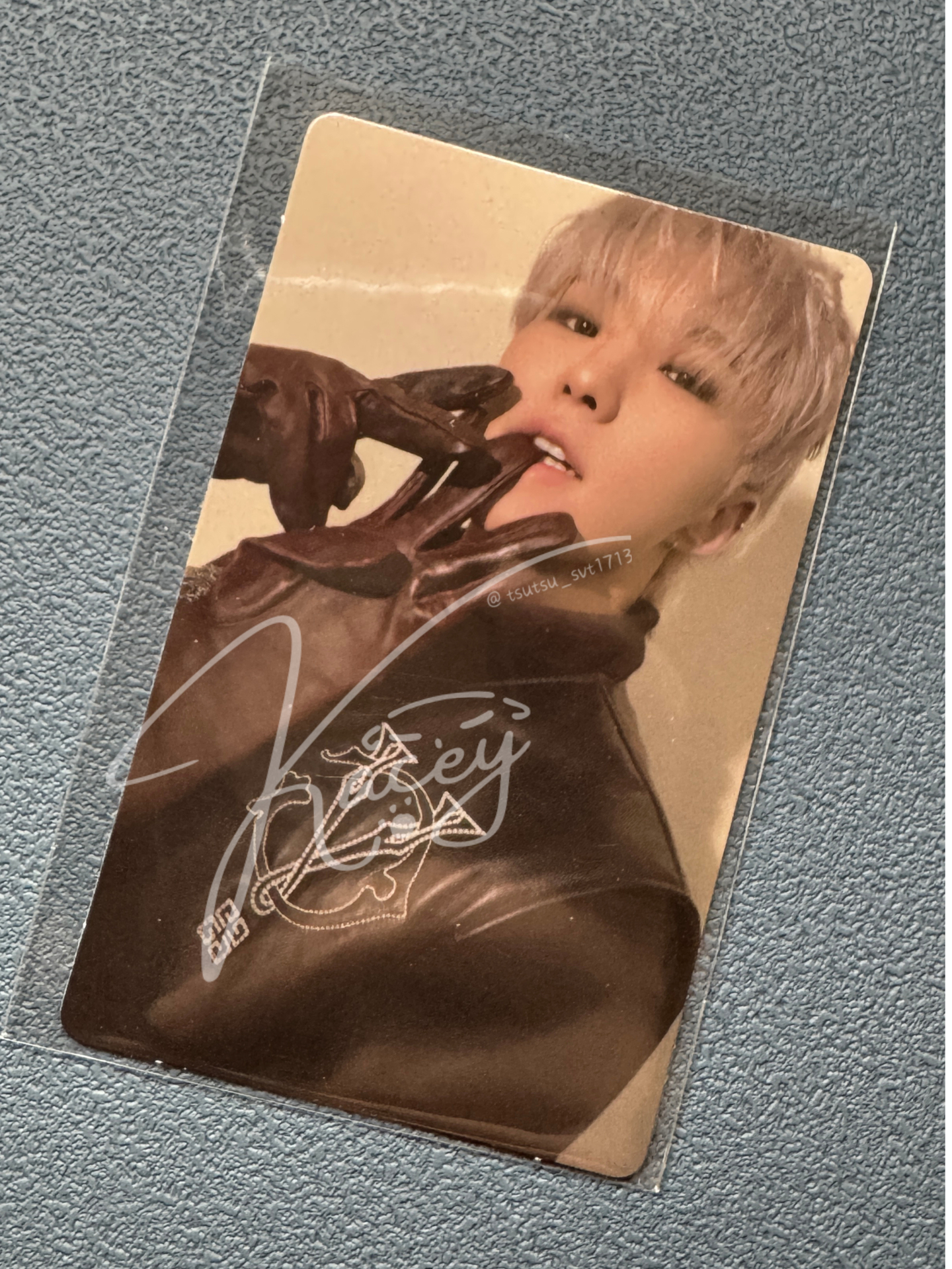 咬手套榮 精選專 wvs 幸運卡 