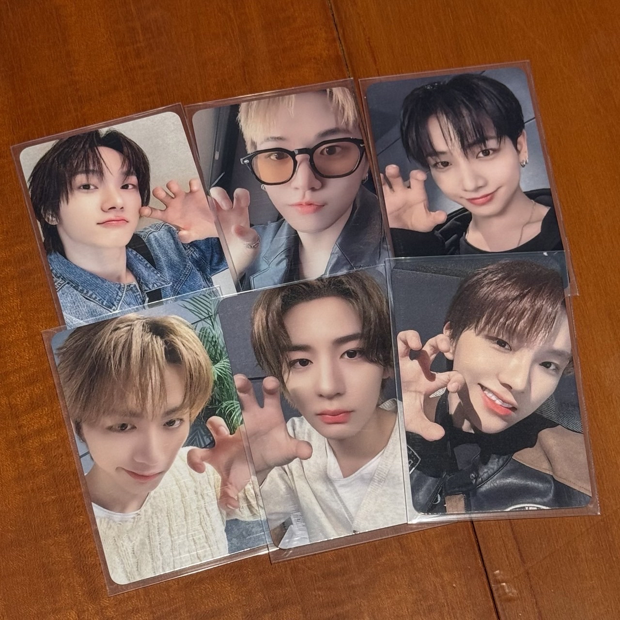 MUVVE 1.0虎爪卡一套6張