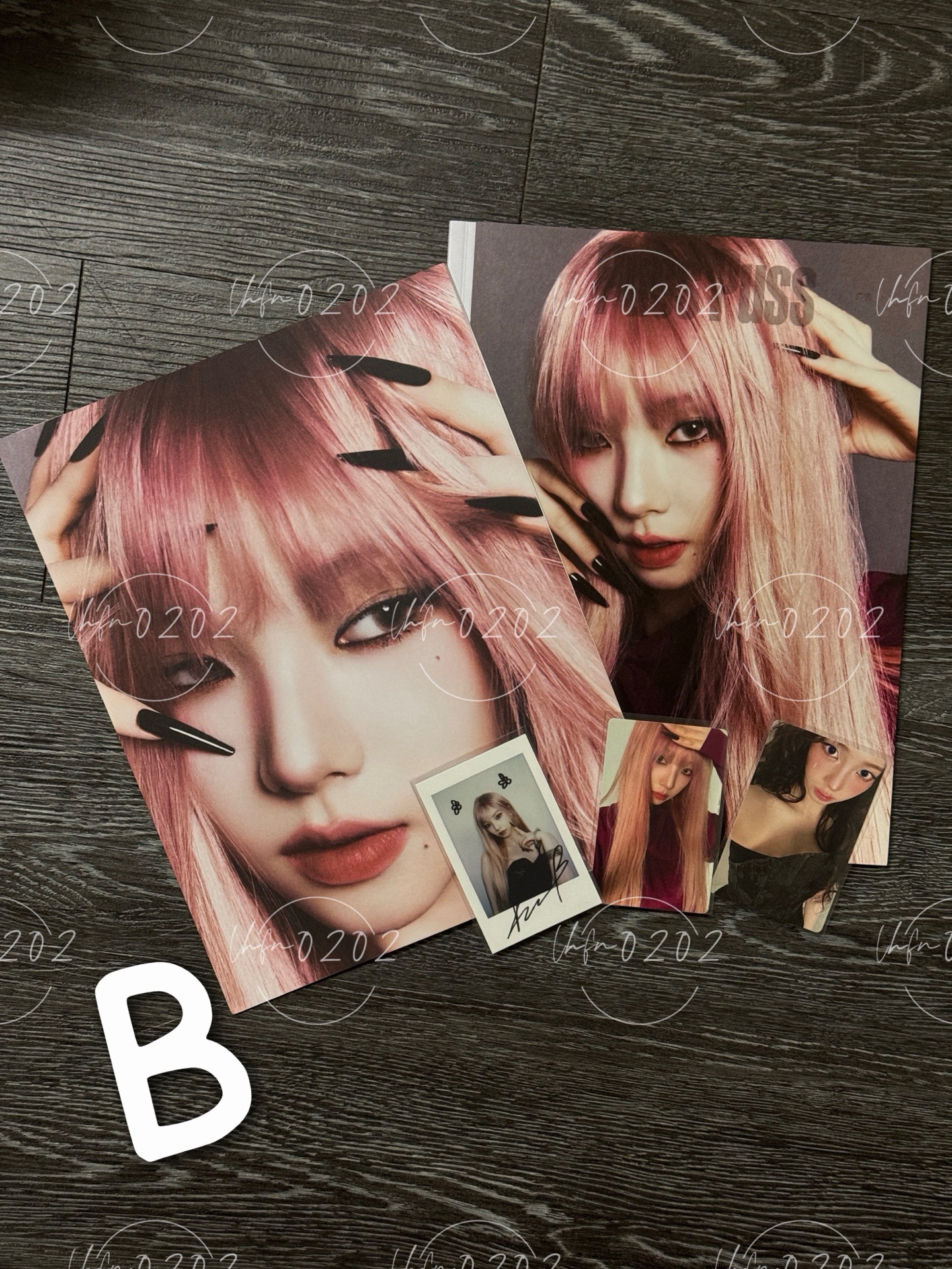 (現貨）KARINA PUSS PUSS雜誌