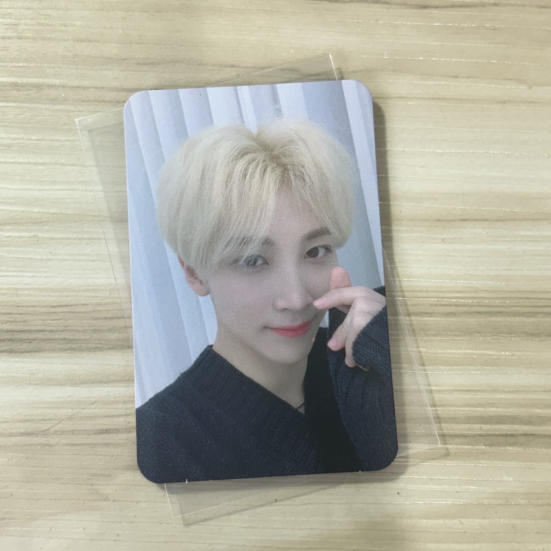 Seventeen尹淨漢 min6金髮