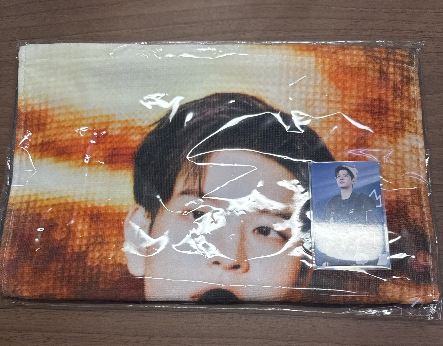 三巡毛巾手幅含卡 金昇玟