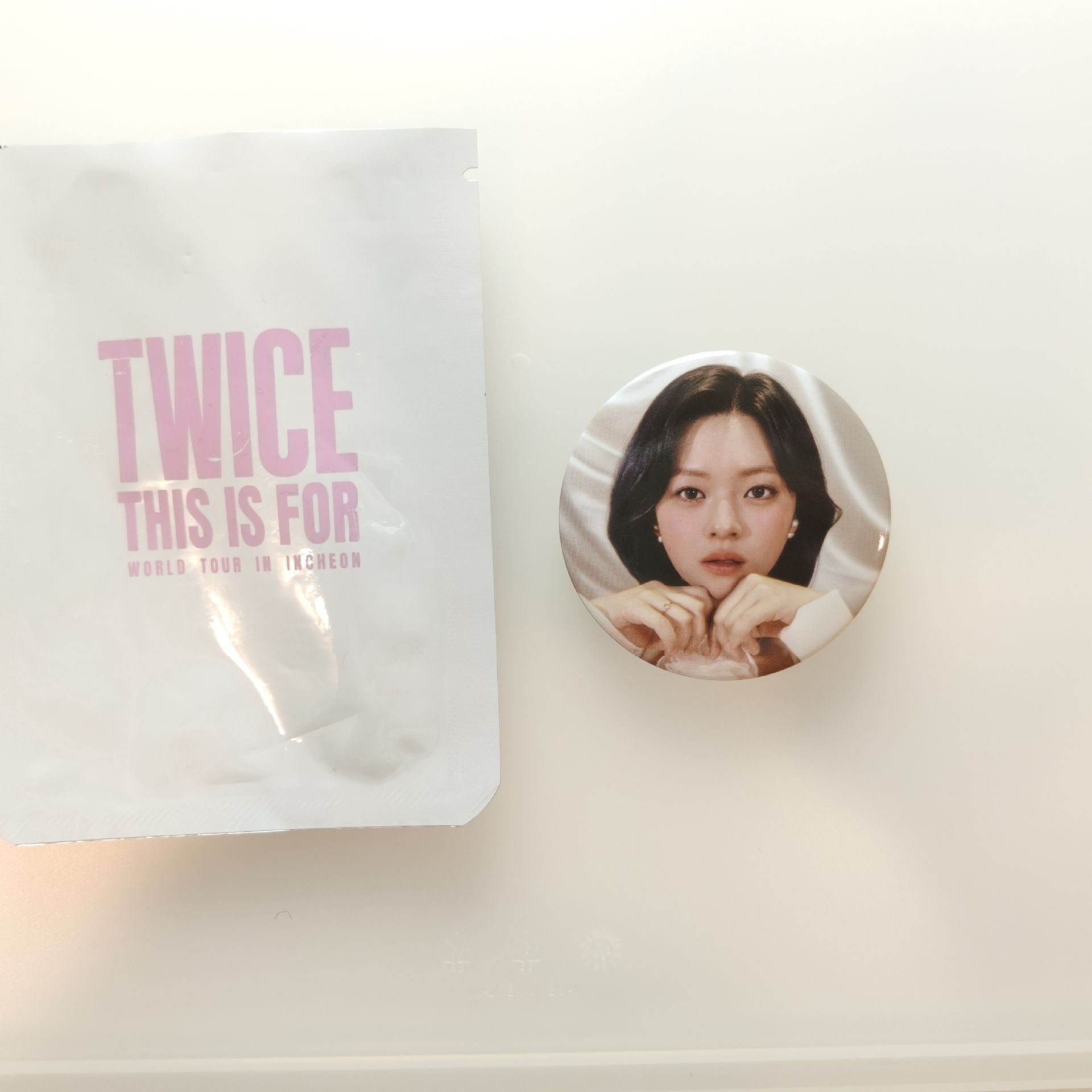 TWICE 六巡 仁川場 徽章 定延