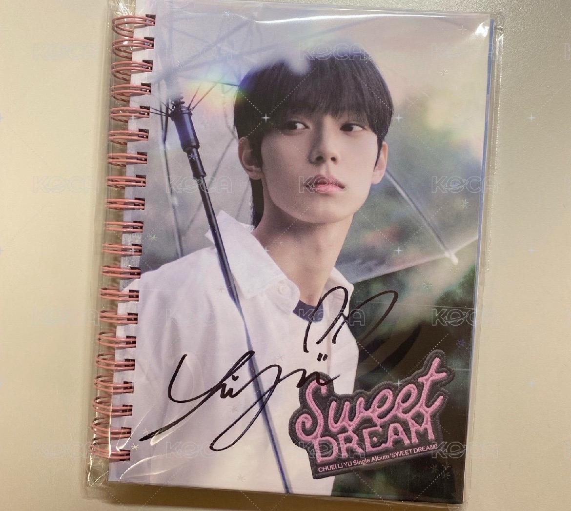 兩張專輯  雨傘那張是親簽專