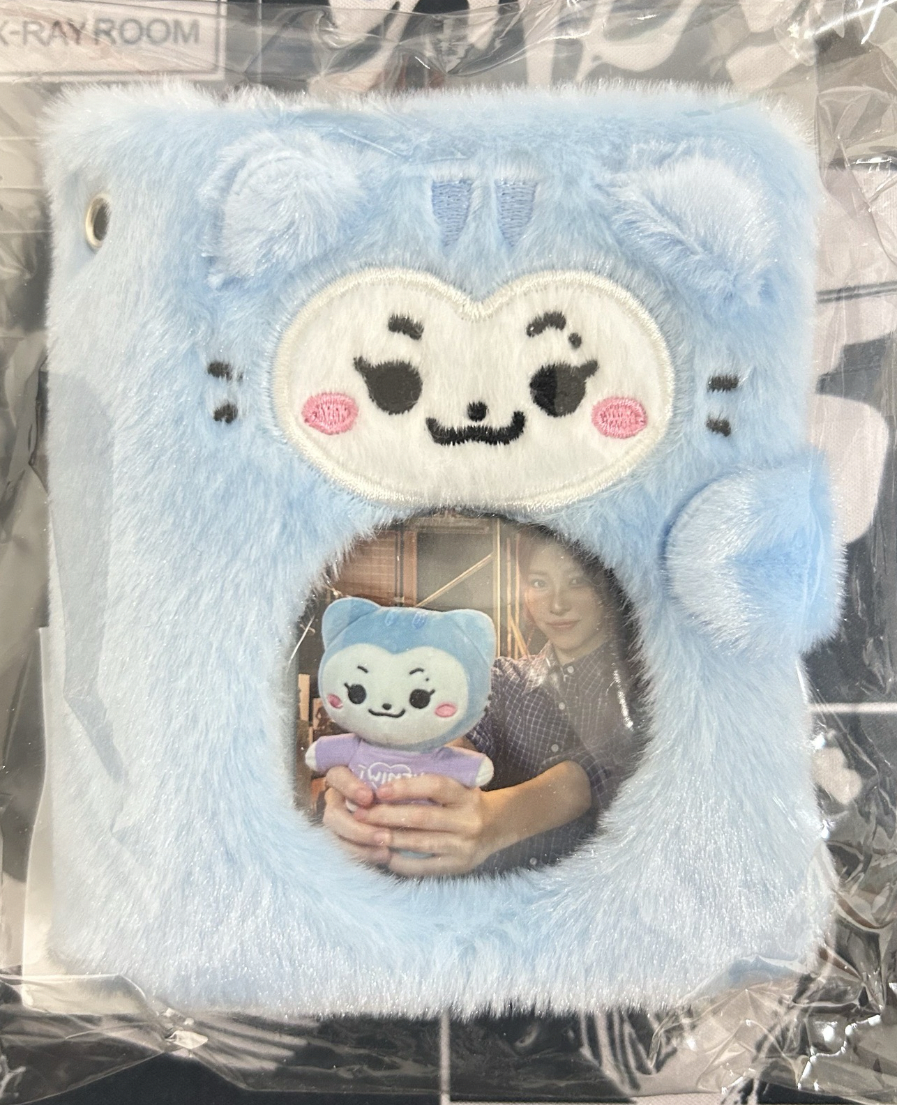 ITZY申留真 RyuJJi飯咪絨毛卡冊