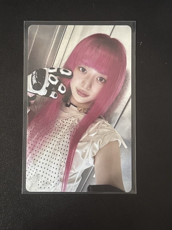 NOT CUTE ANYMORE minju專輯卡