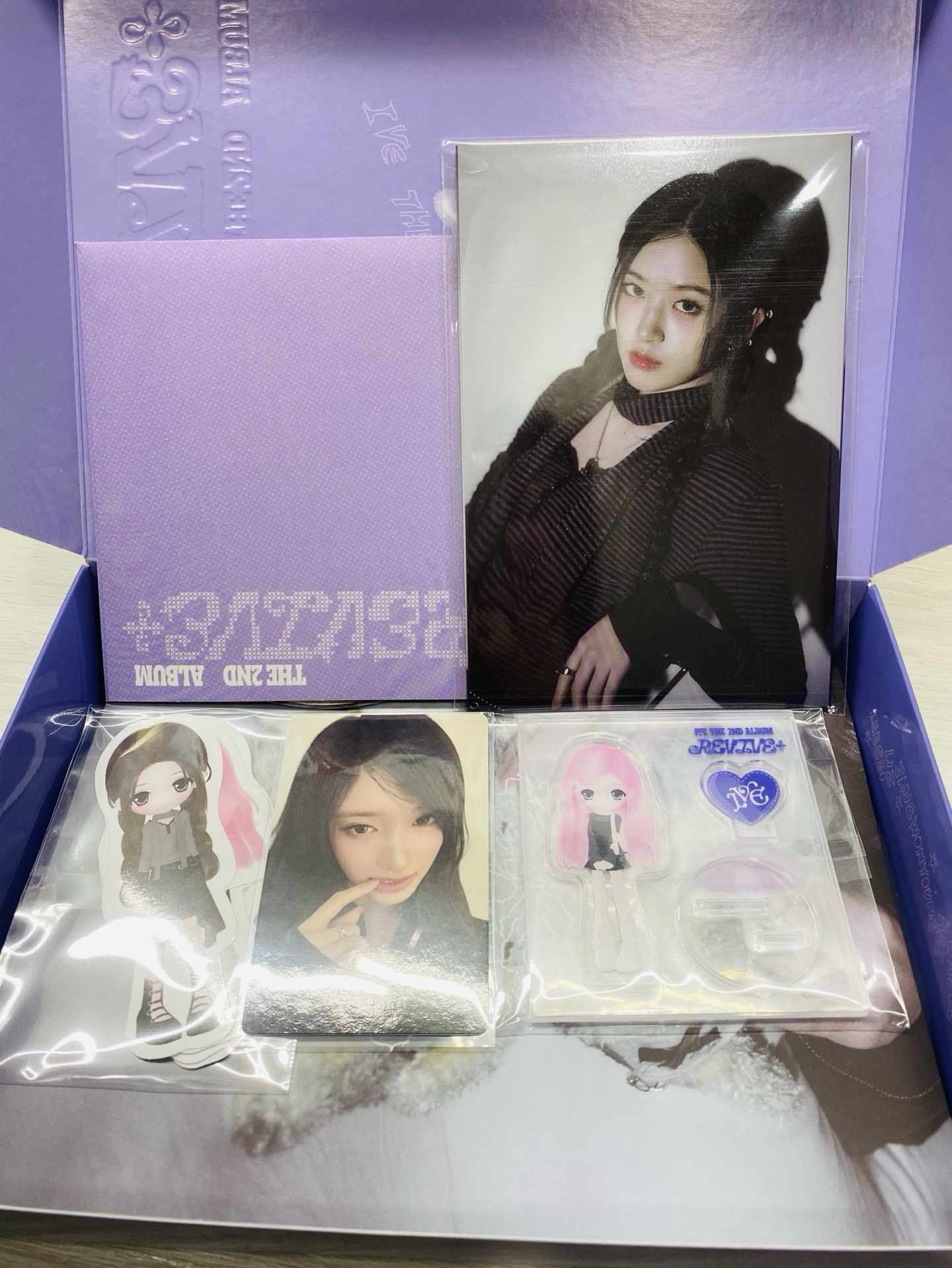 REVIVE+ LOVED IVE ver. 專輯 特別版 瑞全專