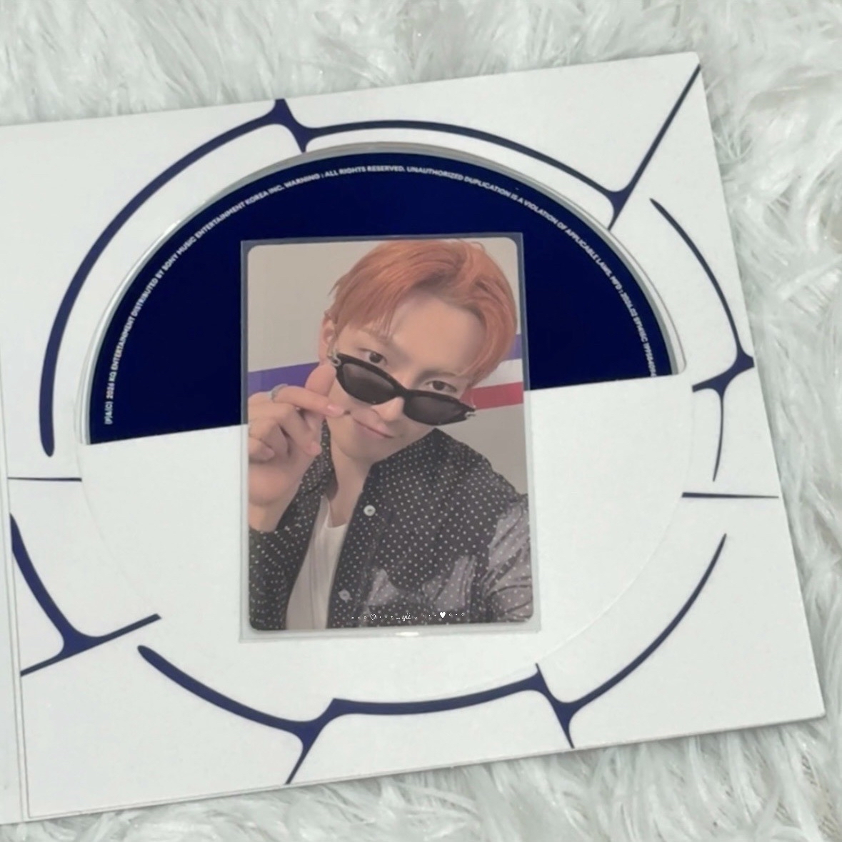 ･⋆⑅ 𝐚𝐭𝐞𝐞𝐳 ⑅⋆･ 𝒉𝒐𝒏𝒈𝒋𝒐𝒐𝒏𝒈 弘中 專輯卡 