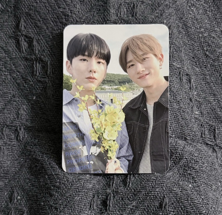 Monsta x follow 打歌卡 軍旗 基賢昌均