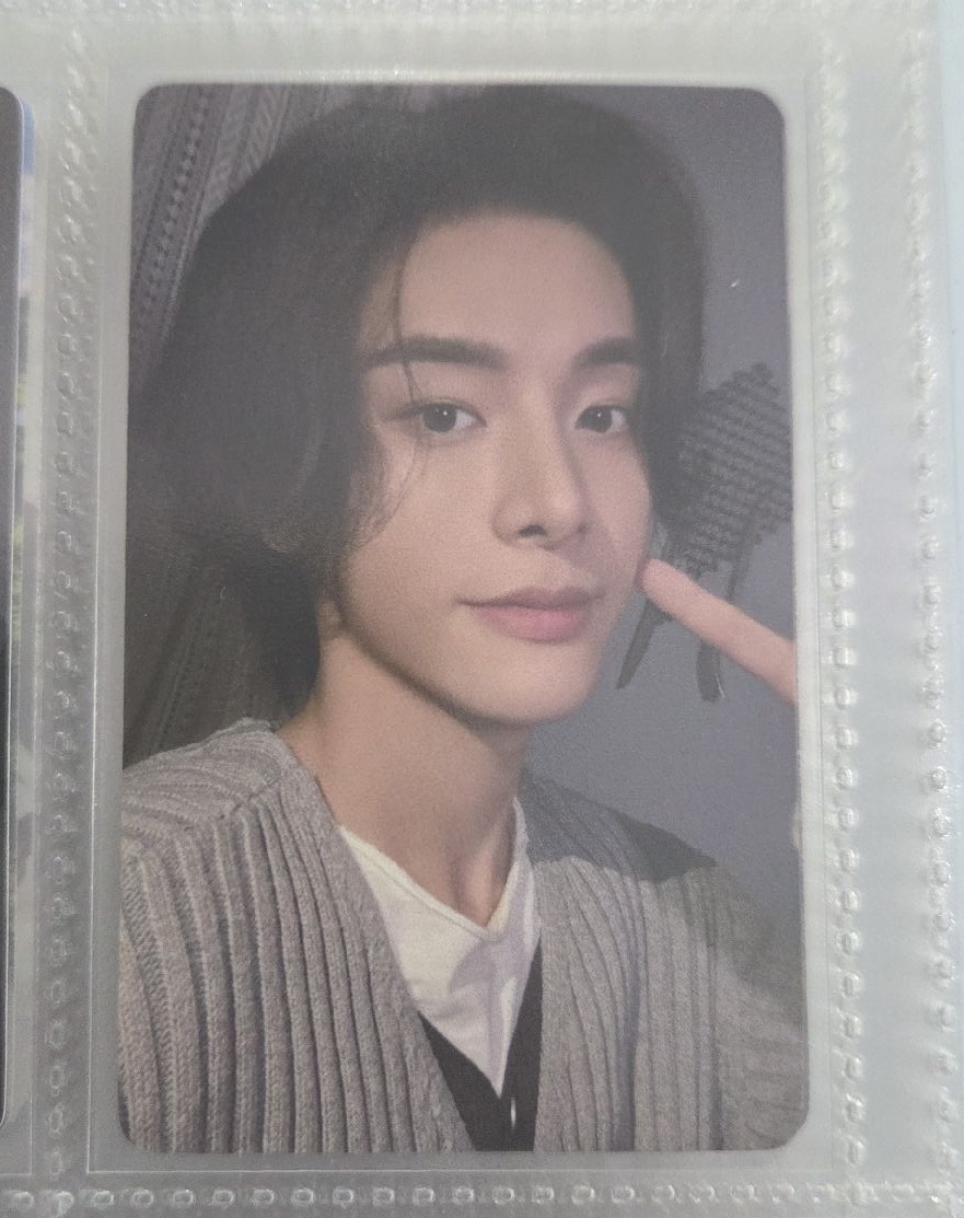 正二戳臉幸運卡倫